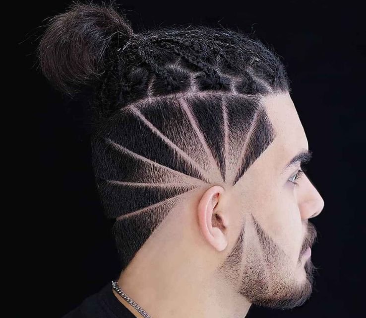 Medium Messy Style With Mirror Lines
