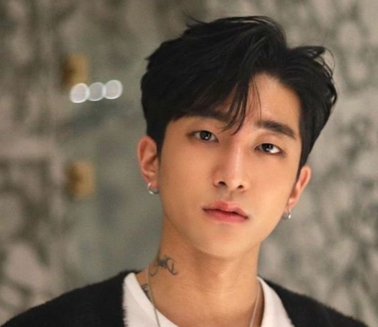 K Pop Haircuts & Korean Fashion For Men