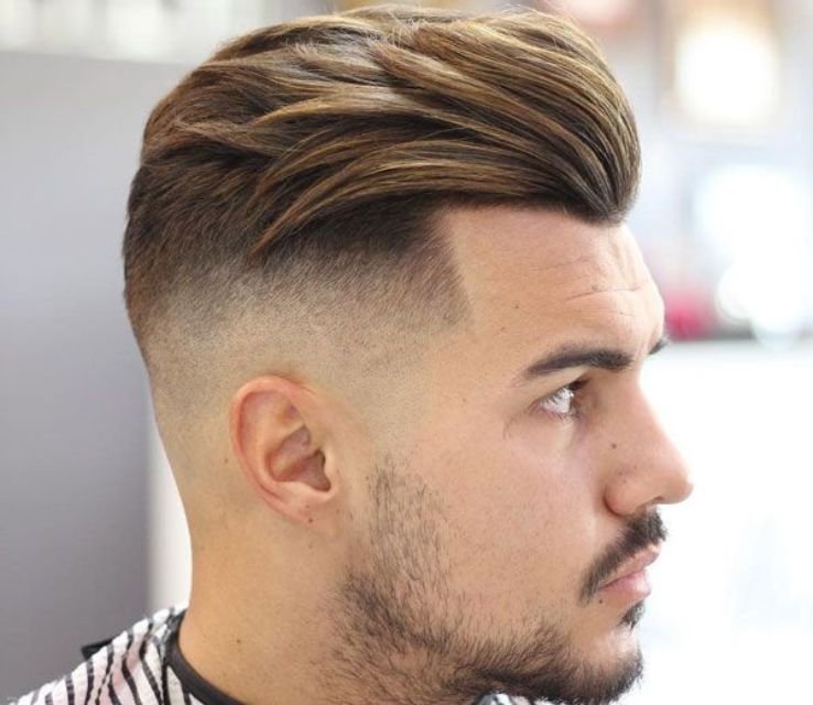 Layered Middle Part Undercut